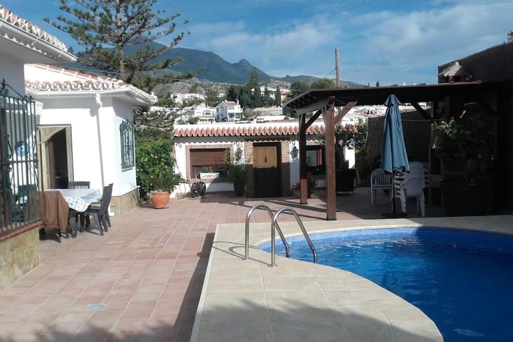 Estudio Maria De Waard Nerja Exterior foto